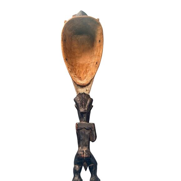 Carved Wooden Wall Hanging from the Sepik River of Papua New Guinea - Picture 2 of 14